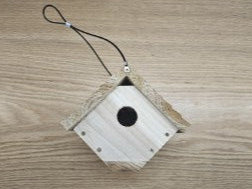 Wren Traditional Hanging Bird House